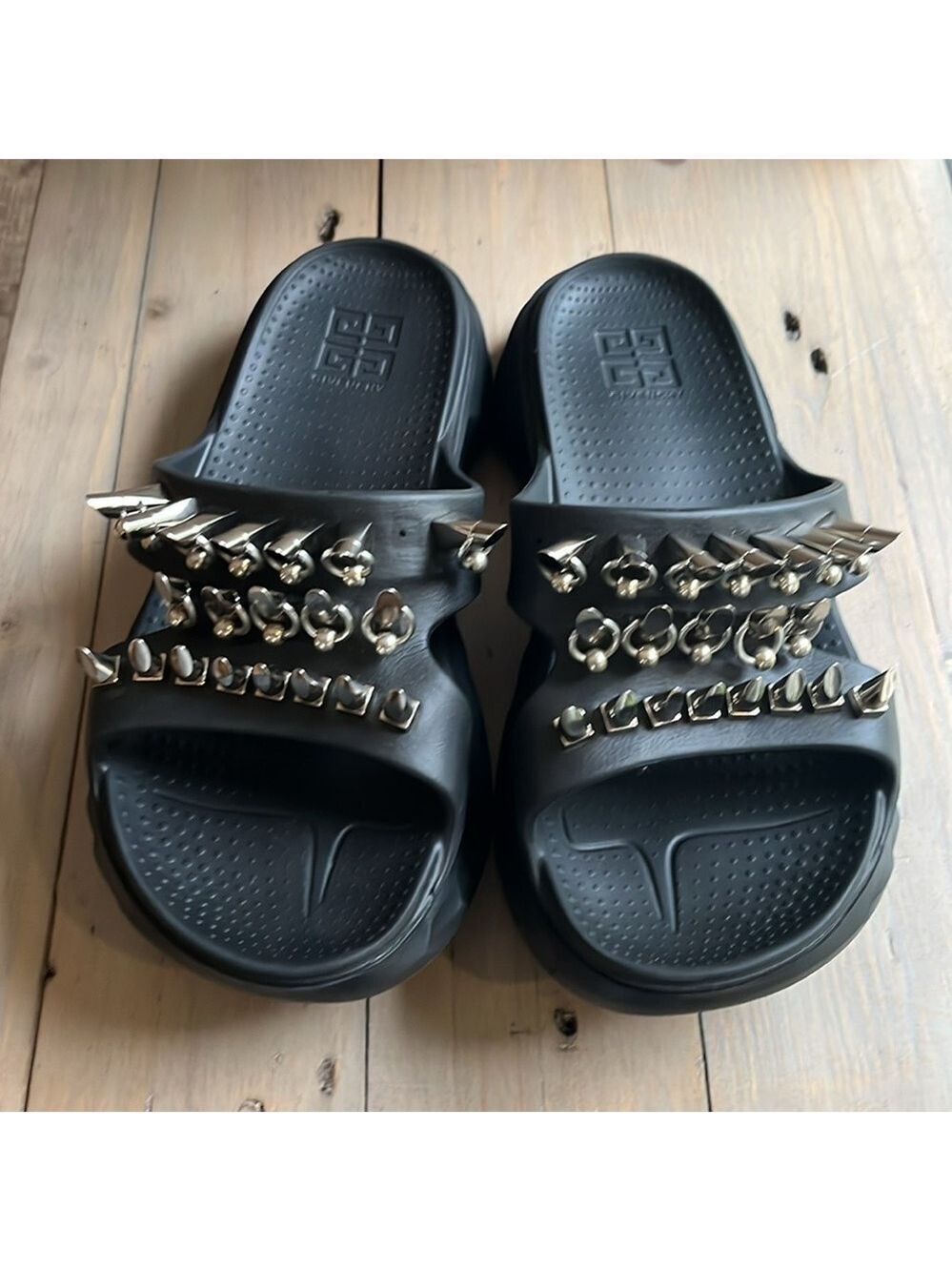 Givenchy Marshmallow Stud Embellished Slides Sandals in Black US 9.5, EU 40 - Picture 9 of 15